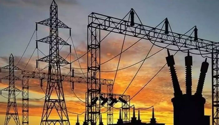 ایک سال میں گردشی قرض میں 779 ارب روپے سے زائد کی کمی ریکارڈ