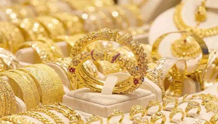 سونے نے تمام ریکارڈ توڑ دیے، ایک ہی روز میں 12 ہزار 200 روپے کا دھماکہ خیز اضافہ