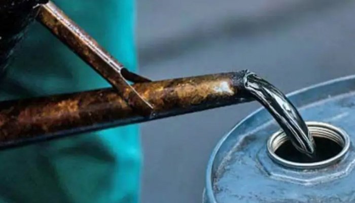 مٹی کا تیل مہنگا، نئی قیمت 231 روپے 14 پیسے فی لیٹر مقرر 1 مٹی کا تیل مہنگا، نئی قیمت 231 روپے 14 پیسے فی لیٹر مقرر