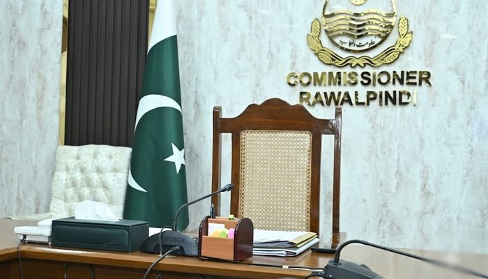 راولپنڈی میں انتظامی ردوبدل، کمشنر، ڈپٹی کمشنر اور سی پی او سمیت متعدد افسران کے تقرر و تبادلے