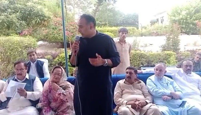 آزاد کشمیر انتخابات: مسلم لیگ (ن) کا جہلم سے مہاجرین نشستوں پر بھرپور مہم چلانے کا اعلان 1 آزاد کشمیر انتخابات: مسلم لیگ (ن) کا جہلم سے مہاجرین نشستوں پر بھرپور مہم چلانے کا اعلان