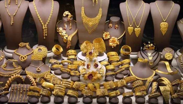 ملک بھر میں سونے کی قیمت میں مزید 2,500 روپے کی کمی 1 ملک بھر میں سونے کی قیمت میں مزید 2,500 روپے کی کمی