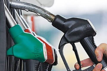 حکومت نے ایک ہفتے میں پیٹرولیم لیوی 80 روپے فی لیٹر کر دی