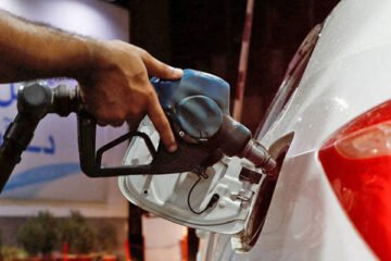 پیٹرول کی قیمتیں اب روز بدلیں گی؟ حکومت کے نئے فارمولے نے ہلچل مچا دی 4 پیٹرول کی قیمتیں اب روز بدلیں گی؟ حکومت کے نئے فارمولے نے ہلچل مچا دی