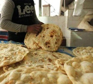 لاہور: نان بائیوں کا روٹی اور نان کی قیمتوں میں اضافے کا اعلان 6 لاہور: نان بائیوں کا روٹی اور نان کی قیمتوں میں اضافے کا اعلان