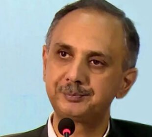 اسلام آباد: 26 نومبر احتجاج کیس، عمر ایوب اشتہاری قرار، دائمی وارنٹ گرفتاری جاری 6 اسلام آباد: 26 نومبر احتجاج کیس، عمر ایوب اشتہاری قرار، دائمی وارنٹ گرفتاری جاری