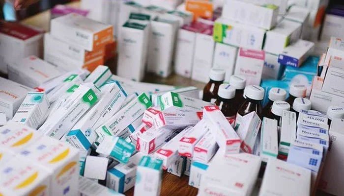 قیمتوں کی منظوری میں تاخیر، کینسر اور ذیابیطس سمیت 40 نئی ادویات مارکیٹ میں نہ آ سکیں 1 قیمتوں کی منظوری میں تاخیر، کینسر اور ذیابیطس سمیت 40 نئی ادویات مارکیٹ میں نہ آ سکیں