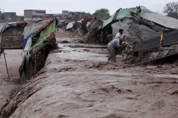 مون سون کا نیا وار، 23 جولائی تک سیلابی صورتحال کا خدشہ، کئی علاقے الرٹ 3 مون سون کا نیا وار، 23 جولائی تک سیلابی صورتحال کا خدشہ، کئی علاقے الرٹ