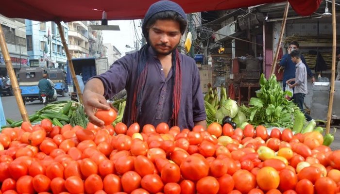 "ایک کلو ٹماٹر یا قیمتی خزانہ؟ کراچی میں نرخ آسمان پر" 1 "ایک کلو ٹماٹر یا قیمتی خزانہ؟ کراچی میں نرخ آسمان پر"