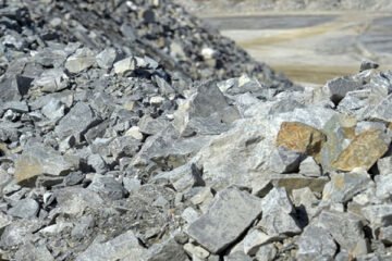 پاکستان میں لیتھیم کی ممکنہ بڑی دریافت، او جی ڈی سی نے زمینی شوراب میں موجودگی کی تصدیق کر دی 2 پاکستان میں لیتھیم کی ممکنہ بڑی دریافت، او جی ڈی سی نے زمینی شوراب میں موجودگی کی تصدیق کر دی
