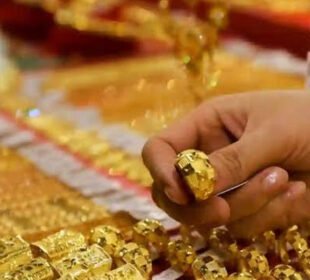 سونے کی قیمت نے پھر لگائی اونچی چھلانگ، خریداروں کو ایک اور بڑا جھٹکا