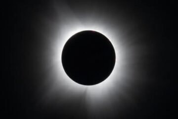12 اگست کا مکمل سورج گرہن منفرد کیوں ہوگا؟
