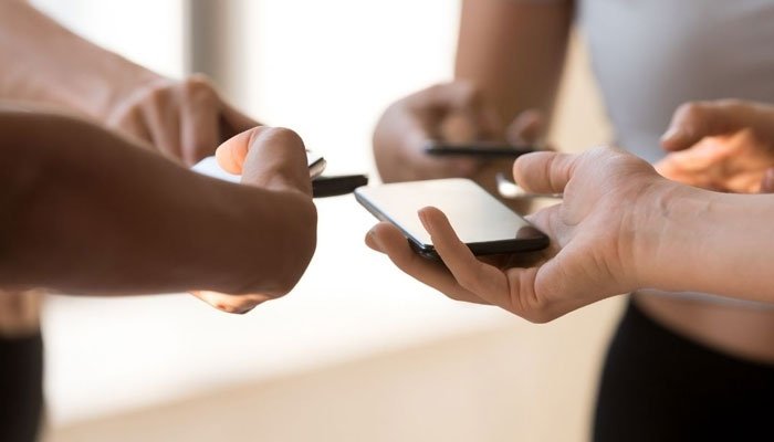 وہ 10 ڈیوائسز جنہیں اسمارٹ فون نے تاریخ کا حصہ بنا دیا