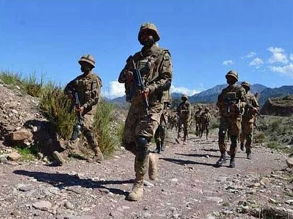 بنوں میں سیکیورٹی فورسز کا آپریشن، 24 دہشت گرد ہلاک