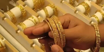 سونے کی قیمت میں نمایاں کمی، مقامی مارکیٹ میں فی تولہ 3 ہزار 700 روپے سستا