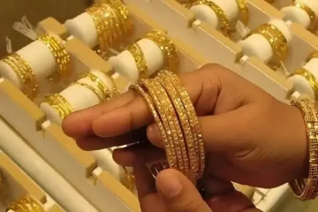 سونے کی قیمت میں نمایاں کمی، مقامی مارکیٹ میں فی تولہ 3 ہزار 700 روپے سستا