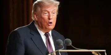 امریکا نے ایران پر ممکنہ حملہ مؤخر کر دیا، سفارتی کوششیں تیز