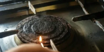 کراچی کے مختلف علاقوں میں گیس کی بُو، سوئی سدرن نے وضاحت جاری کردی