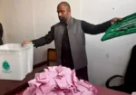 آزاد کشمیر انتخابات: دوسرے مرحلے میں ن لیگ 5، پیپلز پارٹی 2 نشستوں پر کامیاب 14 آزاد کشمیر انتخابات: دوسرے مرحلے میں ن لیگ 5، پیپلز پارٹی 2 نشستوں پر کامیاب