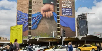 خلیج میں بڑا کھیل شروع! کیا ایران کے ہاتھ آ گیا عالمی تجارت کا کنٹرول؟