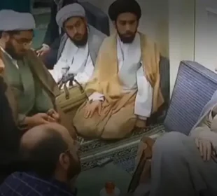 مجتبیٰ خامنہ ای اچانک منظرِ عام پر آگئے، نئی ویڈیو نے ہلچل مچا دی 9 مجتبیٰ خامنہ ای اچانک منظرِ عام پر آگئے، نئی ویڈیو نے ہلچل مچا دی