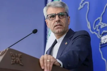 ایرانی وزیر خارجہ اور پارلیمنٹ اسپیکر جلد پاکستان کا دورہ کریں گے، تہران کی تصدیق 4 ایرانی وزیر خارجہ اور پارلیمنٹ اسپیکر جلد پاکستان کا دورہ کریں گے، تہران کی تصدیق