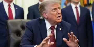 آبنائے ہرمز کھولنے کی قیمت! امریکا اور ایران آمنے سامنے