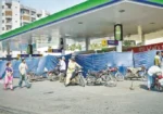 پیٹرول پمپس کی ممکنہ ملک گیر بندش، ڈیلرز نے حکومت کو 72 گھنٹے کی مہلت دے دی