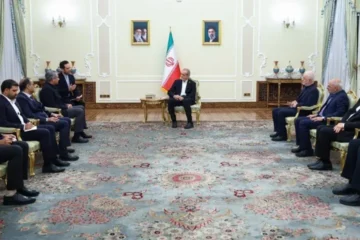 محسن نقوی کی ایرانی قیادت سے ملاقات، آبنائے ہرمز کھولنے پر سفارتی پیش رفت کی امید 2 محسن نقوی کی ایرانی قیادت سے ملاقات، آبنائے ہرمز کھولنے پر سفارتی پیش رفت کی امید
