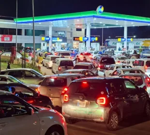 پیٹرولیم ڈیلرز کا مارجن بڑھا دیا گیا، ہڑتال مؤخر