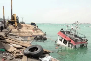 المخا بندرگاہ پر حوثیوں کے میزائل حملے، 7 افراد جاں بحق، بھاری نقصان