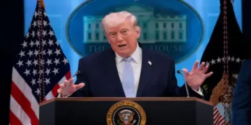 ٹرمپ کی ایران کو آخری وارننگ، عمان پر بھی بمباری کی دھمکی 17 ٹرمپ کی ایران کو آخری وارننگ، عمان پر بھی بمباری کی دھمکی