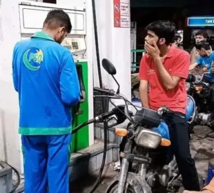 پیٹرول اور ڈیزل مہنگے ہوگئے، نئی قیمتیں نافذ