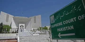 عمران خان کی اسپتال منتقلی: حکومت کی سپریم کورٹ میں نئی نظرثانی درخواست 25 عمران خان کی اسپتال منتقلی: حکومت کی سپریم کورٹ میں نئی نظرثانی درخواست