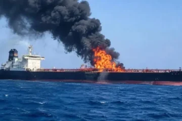 بحیرہ احمر میں سعودی آئل ٹینکر پر حملے کا دعویٰ، بحری کمپنی نے واقعے کی تصدیق کردی 2 بحیرہ احمر میں سعودی آئل ٹینکر پر حملے کا دعویٰ، بحری کمپنی نے واقعے کی تصدیق کردی