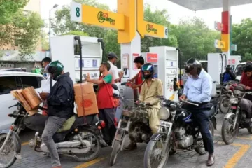 پیٹرول اور ڈیزل مزید مہنگے، نئی قیمتوں کا اطلاق
