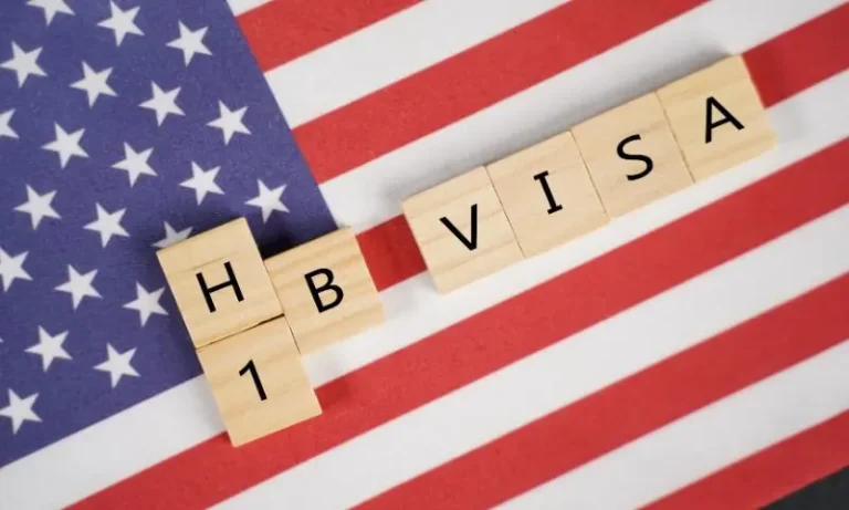 251150امریکا جانے کا خواب اتنا مہنگا؟ H-1B ویزا پر حیران کن فیصلہ443b57168