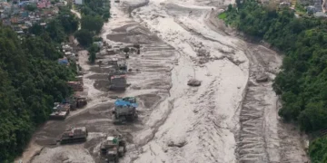 پانی کے ریلے نے سب کچھ نگل لیا، 1500 افراد لاپتا