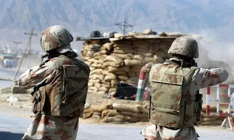 خیبرپختونخوا اور بلوچستان میں سیکیورٹی فورسز کی کارروائیاں، 11 دہشت گرد ہلاک