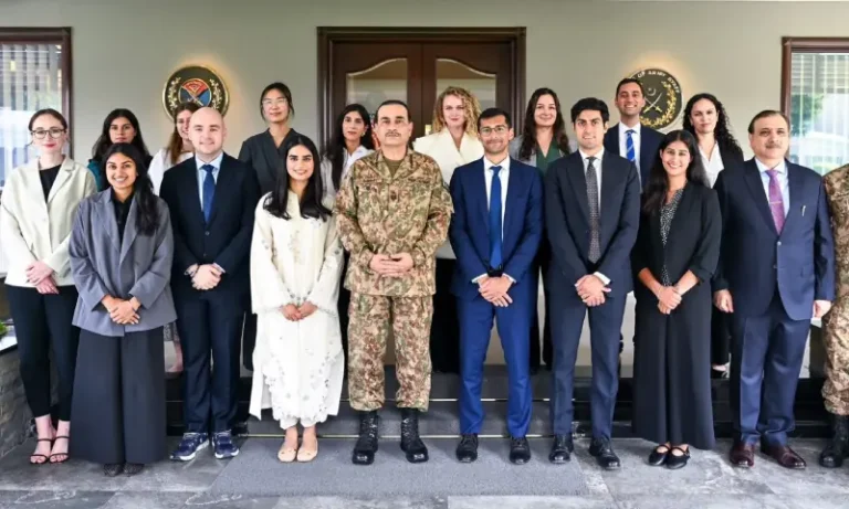 281043نوجوان سوشل میڈیا کے پروپیگنڈے سے محتاط رہیں، فیلڈ مارشل عاصم منیر3553c34d8