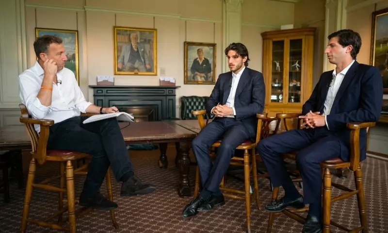 عمران خان کے بیٹوں کے اسکائی اسپورٹس انٹرویو پر پی سی بی کا احتجاج 1 عمران خان کے بیٹوں کے اسکائی اسپورٹس انٹرویو پر پی سی بی کا احتجاج
