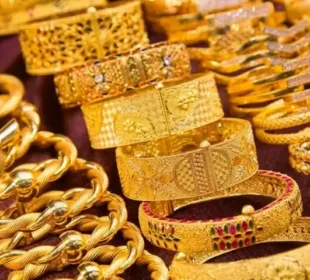 پاکستان میں سونے کی قیمت برقرار، چاندی مزید مہنگی