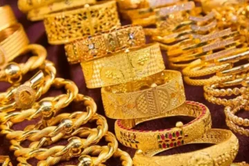 پاکستان میں سونے کی قیمت برقرار، چاندی مزید مہنگی