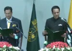 افتخار گیلانی آزاد کشمیر کے نئے وزیراعظم منتخب، عہدے کا حلف اٹھا لیا