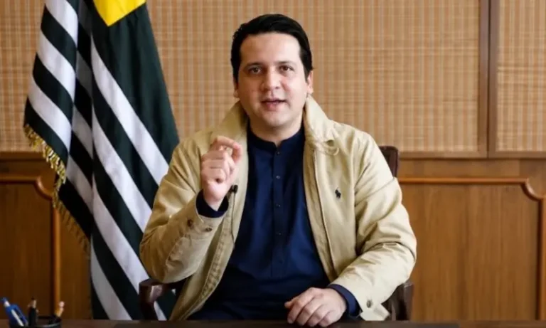 291356533آزاد کشمیر میں انٹرنیٹ اور آمدورفت کی بحالی، وزیراعظم افتخار گیلانی کا دو روز میں اقدامات کا اعلان9c82be