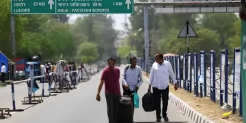 بھارتی جیلوں سے 25 پاکستانی شہری رہا، وطن واپس پہنچ گئے 37 بھارتی جیلوں سے 25 پاکستانی شہری رہا، وطن واپس پہنچ گئے