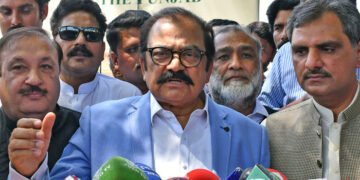 "محسن نقوی کے بیان پر سیاسی ہنگامہ، رانا ثنا اللہ نے کھری کھری سنا دیں"