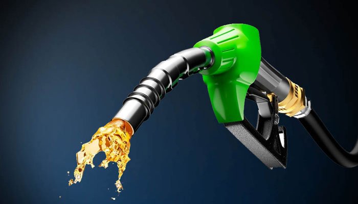 439728_587768پیٹرول 130 روپے مہنگا کیوں؟ قیمت میں ٹیکسز اور مارجنز کا بڑا کھیل سامنے آگیا9_updates