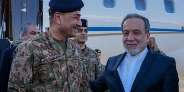 تہران میں کیا ہونے جا رہا ہے؟ عاصم منیر کے دورے کی اندرونی کہانی سامنے آگئی
