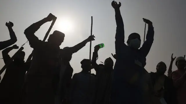 گالی، غصہ اور سیاسی نفرت: کیا ہمارے کارکن اخلاقیات بھول گئے؟